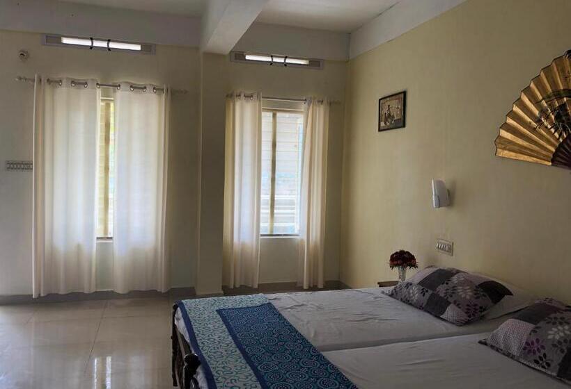 בית מלון כפרי Sandy Beach