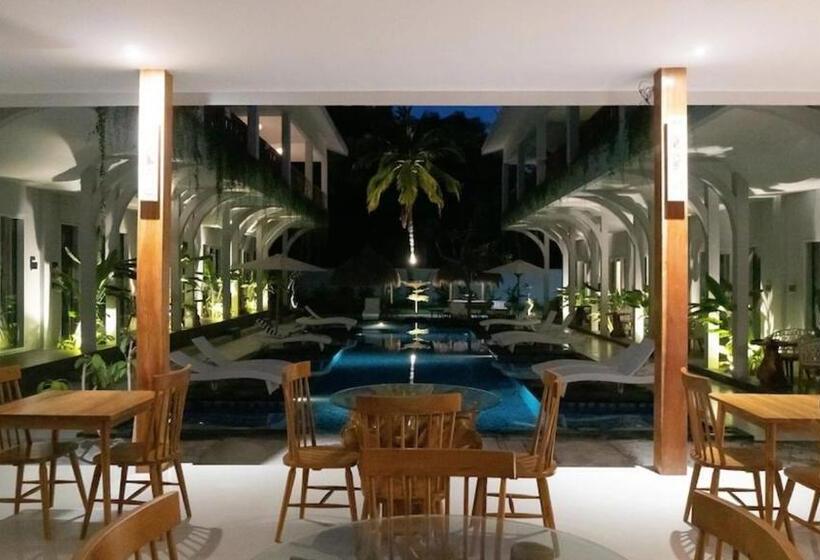 בית מלון כפרי Sea Shell Resort