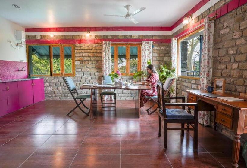 ホテル Seclude Nahan, Bantony Cottage