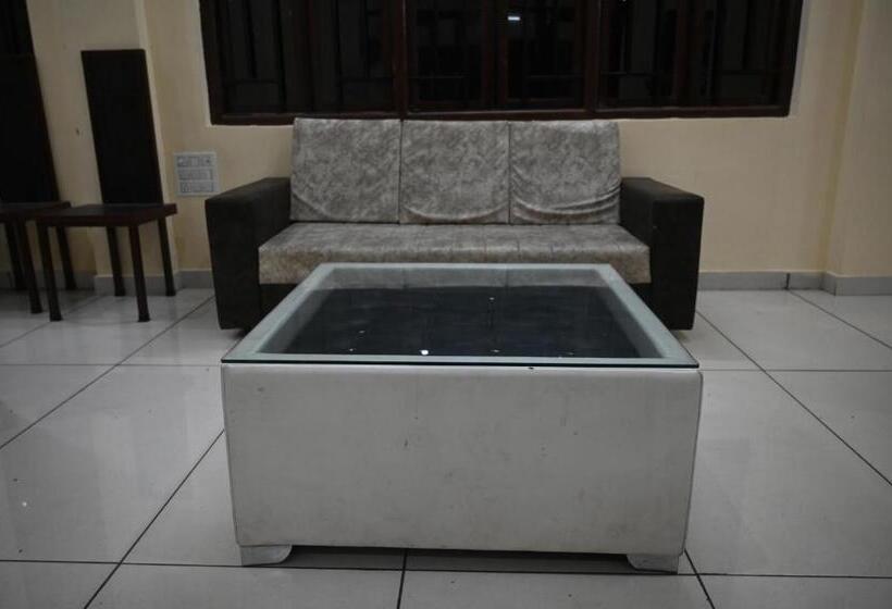 בית מלון כפרי Shivlinga Villa