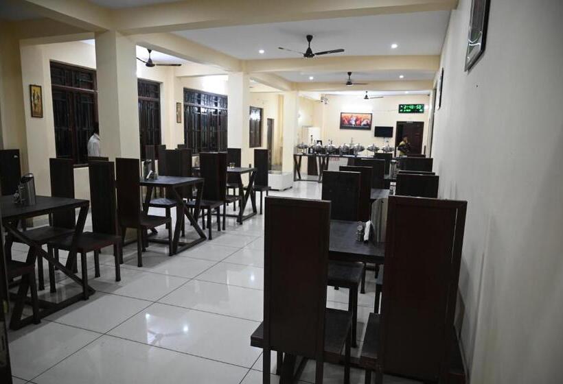 בית מלון כפרי Shivlinga Villa