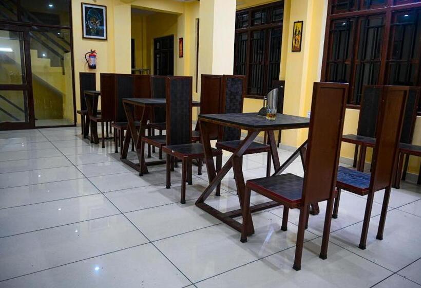 בית מלון כפרי Shivlinga Villa