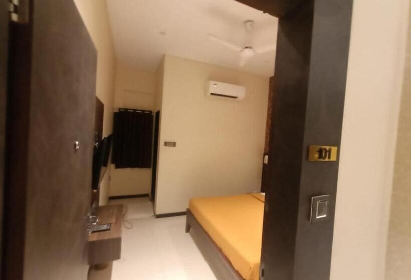 فندق Shubham Inn