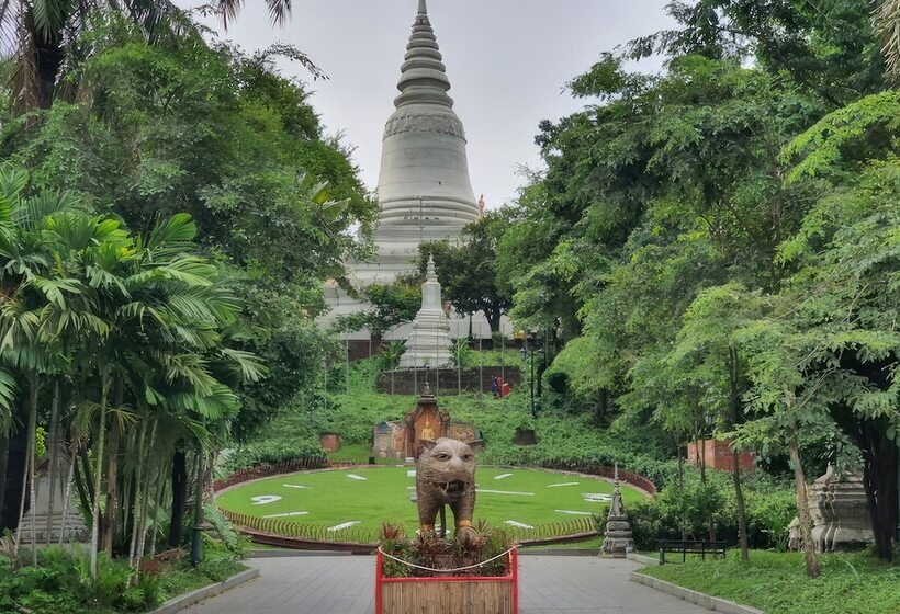 فندق Sun & Moon, Riverside