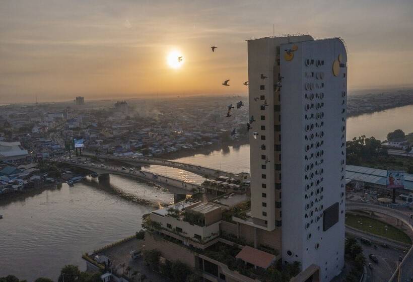 فندق Sun & Moon, Riverside