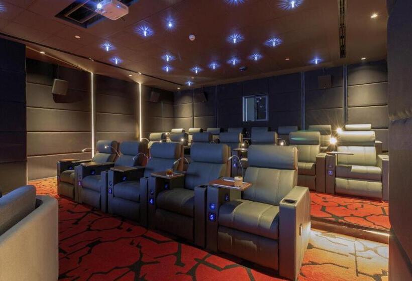 فندق Sun & Moon, Riverside