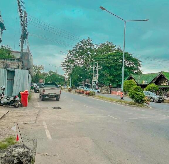 בית מלון כפרי Taweehome