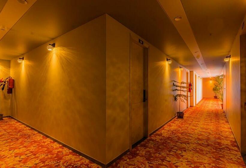 فندق The Grand Heaven