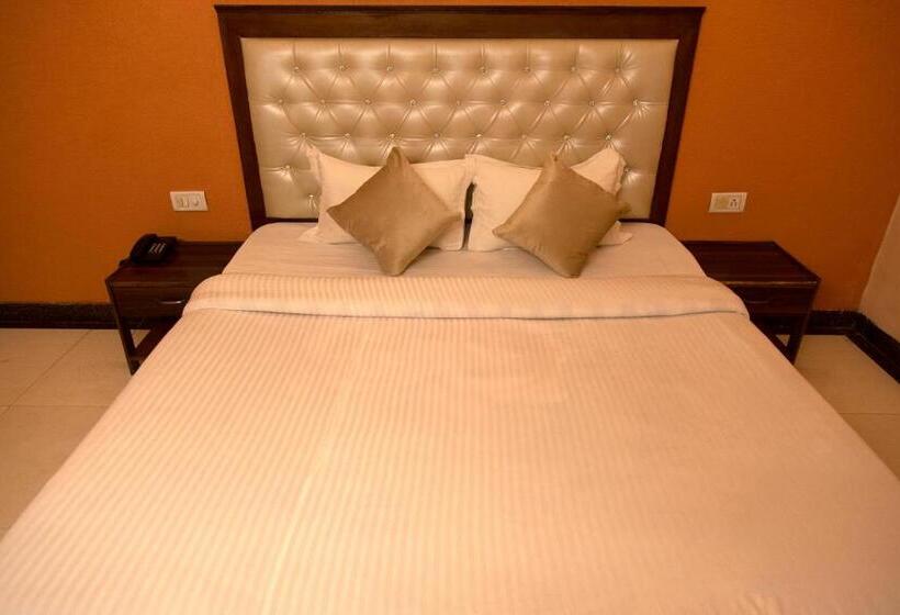 فندق The Sagar 42