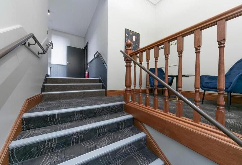 هتل The Tanunda Club Guest Suites