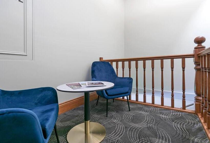 هتل The Tanunda Club Guest Suites