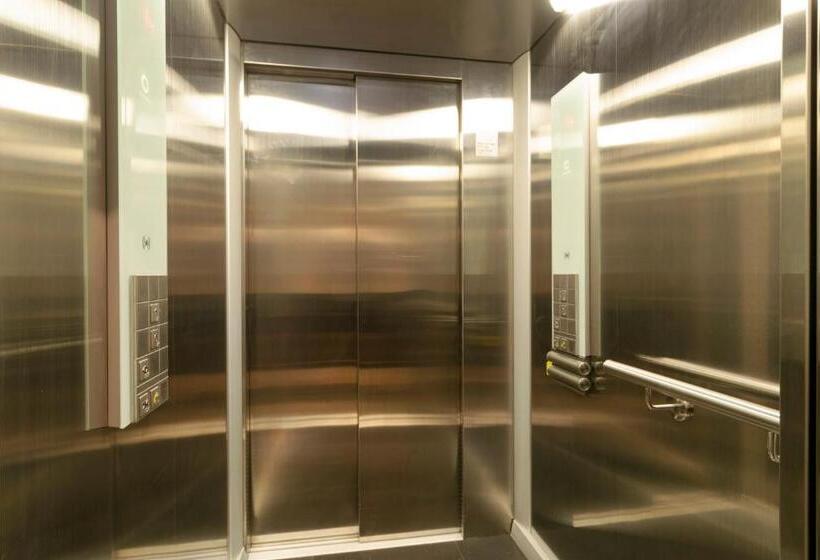 호텔 The Tanunda Club Guest Suites