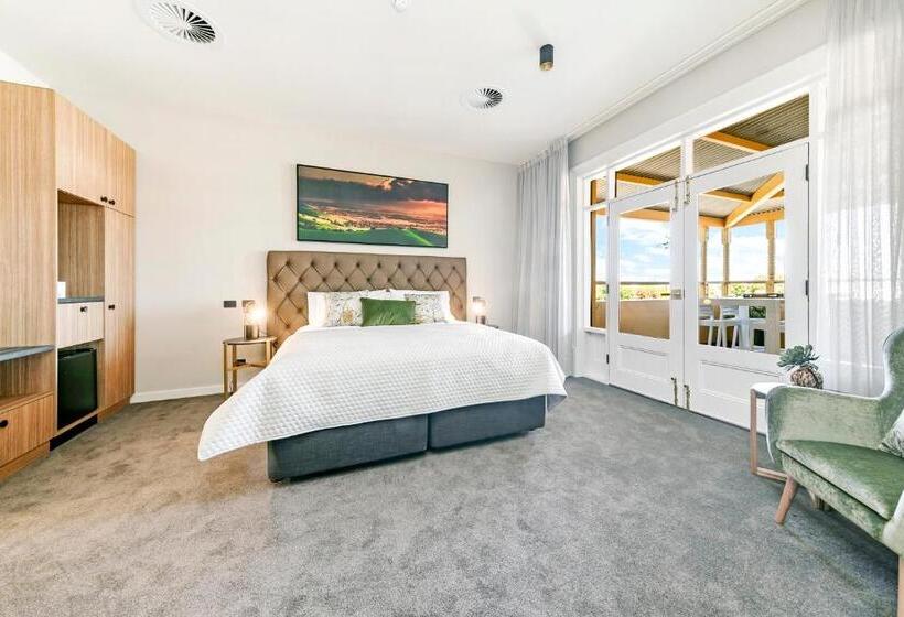 هتل The Tanunda Club Guest Suites