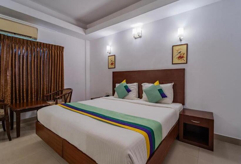 בית מלון כפרי Treebo Central