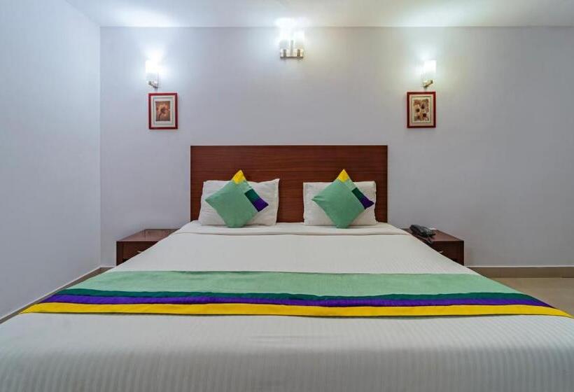 בית מלון כפרי Treebo Central