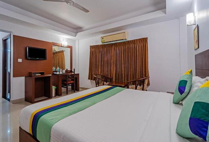 בית מלון כפרי Treebo Central