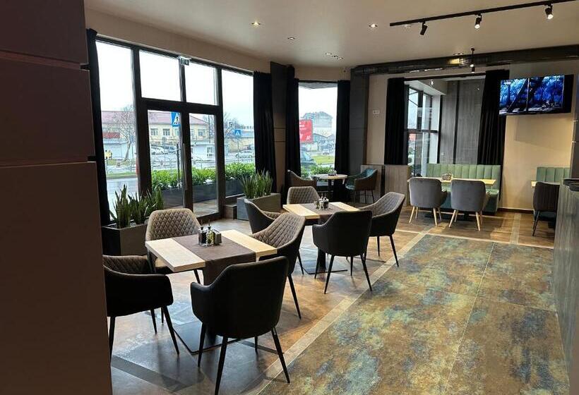 酒店 хотел валор