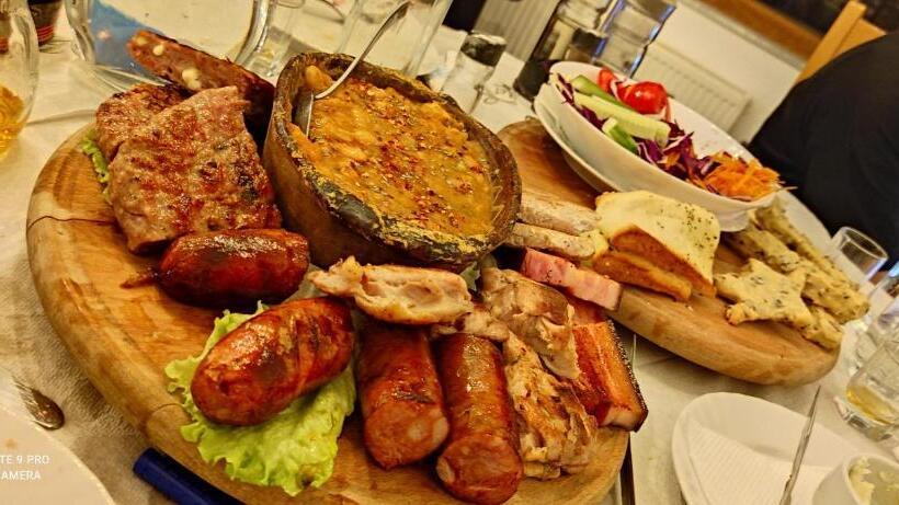 هتل Victorian Heights