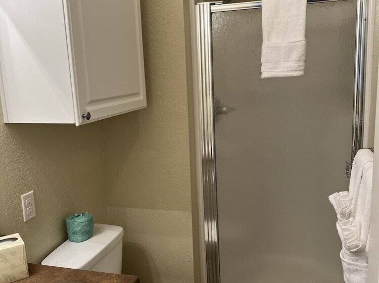 Washburn Hotel Suites