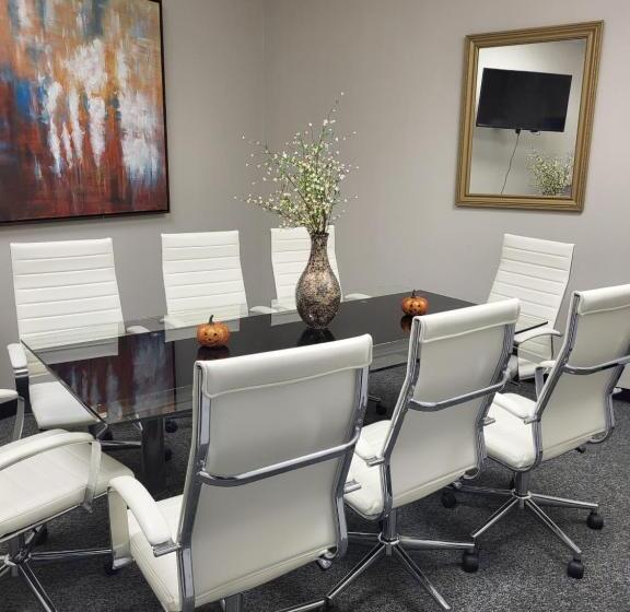 Washburn Hotel Suites