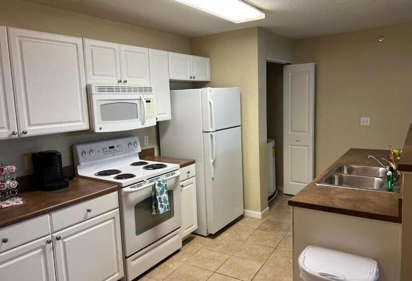 Washburn Hotel Suites