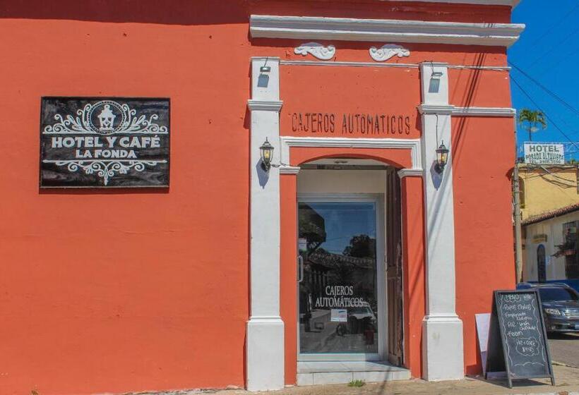 בית מלון כפרי Y Café Ixmati Suchitoto