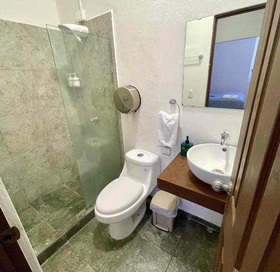 בית מלון כפרי Y Café Ixmati Suchitoto