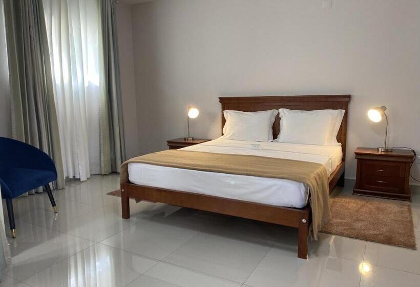 Inhambane Hotel Escola