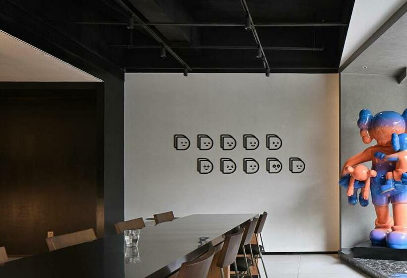 Lia Hotel Shenzhen Qianhai Baoan Center Turnaround Metro Station