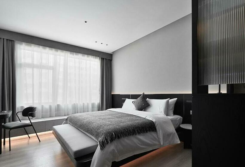 Lia Hotel Shenzhen Qianhai Baoan Center Turnaround Metro Station