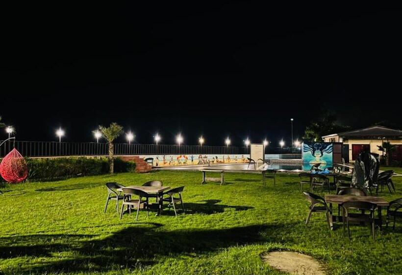 Mj River Resort By Dls Hotels