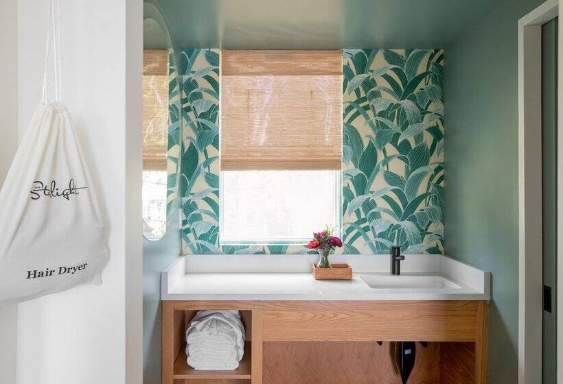 モーテル The Starlight Motor Inn