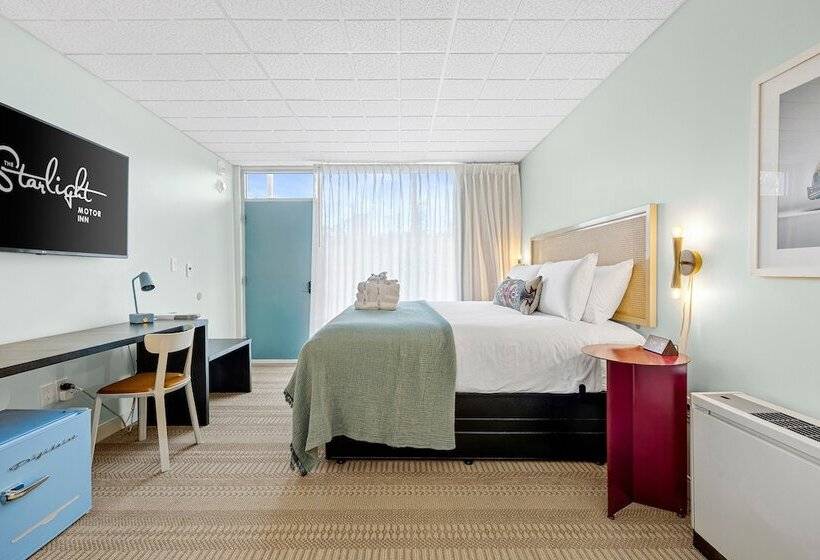 モーテル The Starlight Motor Inn