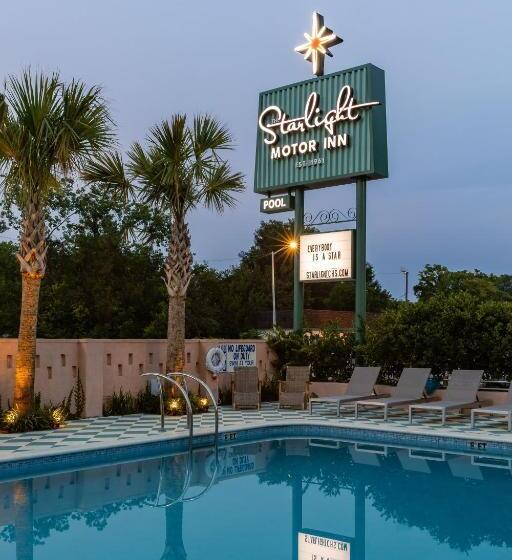 モーテル The Starlight Motor Inn