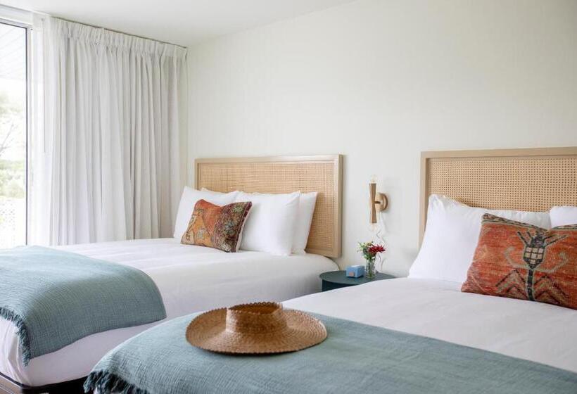 モーテル The Starlight Motor Inn