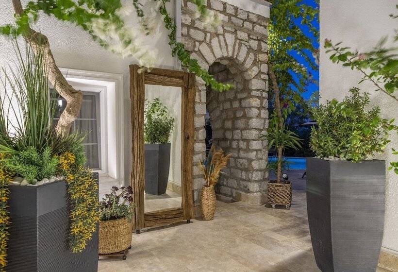 Noa Suite Hotel Adults Only