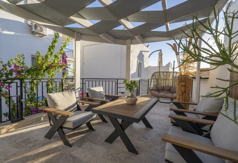 Noa Suite Hotel Adults Only