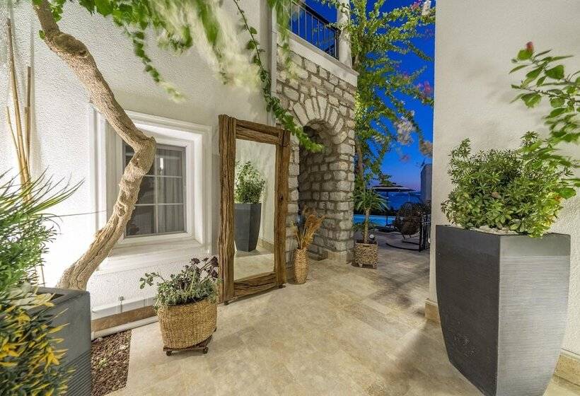 Noa Suite Hotel Adults Only