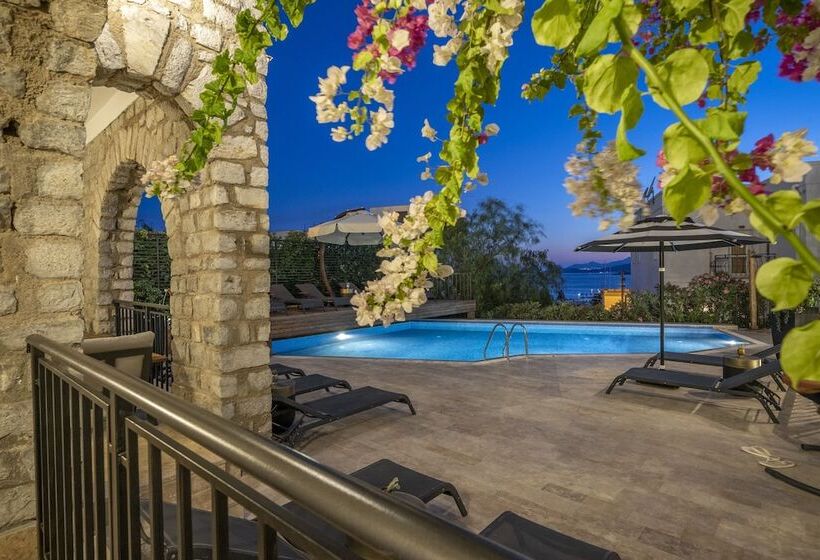 Noa Suite Hotel Adults Only