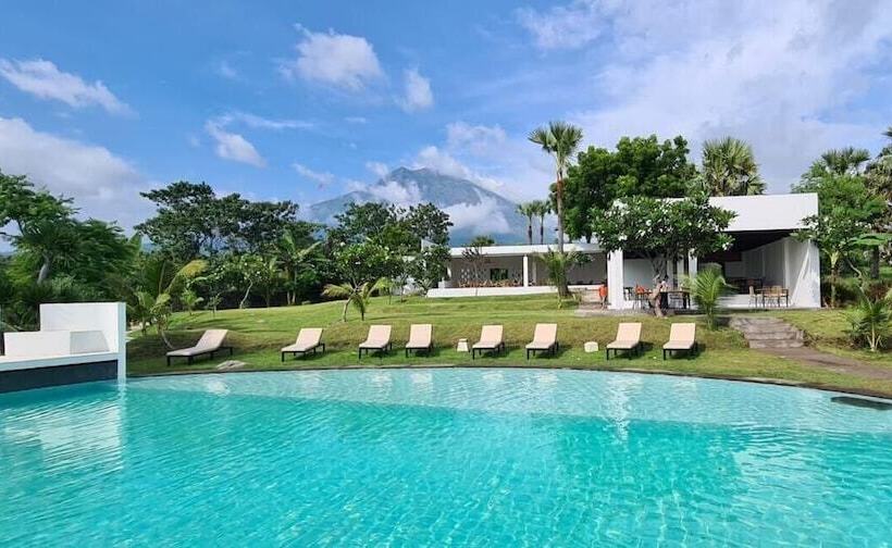 Palm Springs Bali Dive Resort