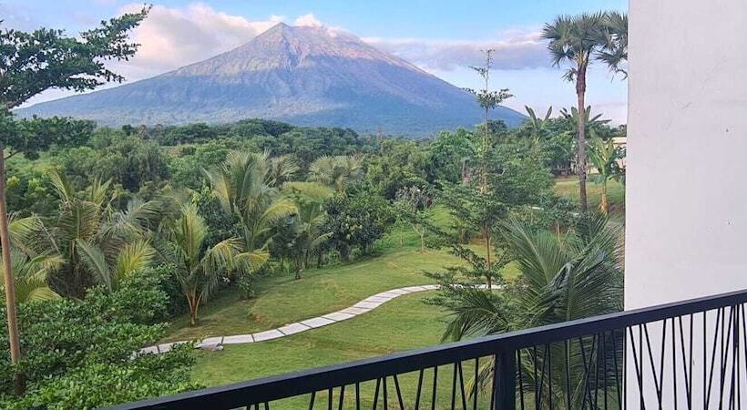 Palm Springs Bali Dive Resort