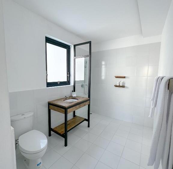 Palm Springs Bali Dive Resort