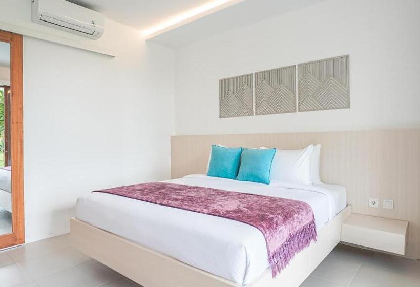 Palm Springs Bali Dive Resort