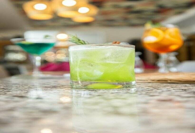 Paradise Bay Hotel Boutique