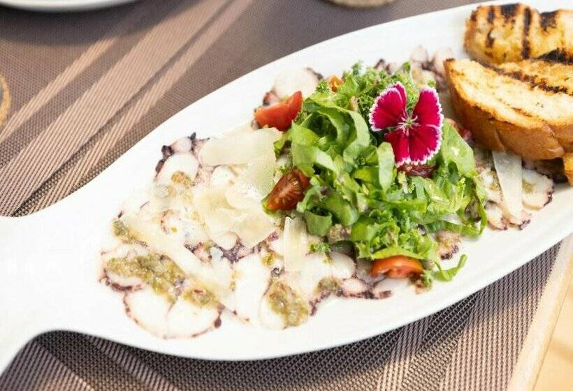 Paradise Bay Hotel Boutique