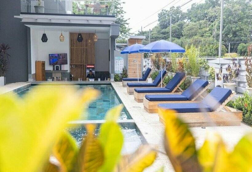 Paradise Bay Hotel Boutique