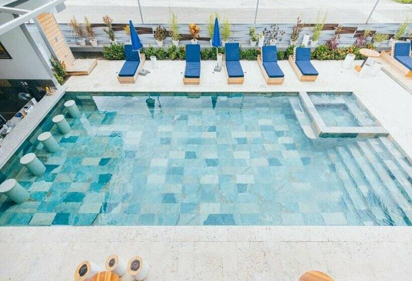 Paradise Bay Hotel Boutique