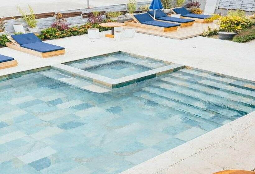 Paradise Bay Hotel Boutique