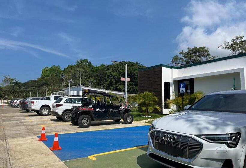 Paradise Bay Hotel Boutique