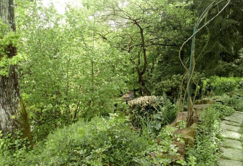 Пансион Chambres D Hôtes La Tour De Bellevue